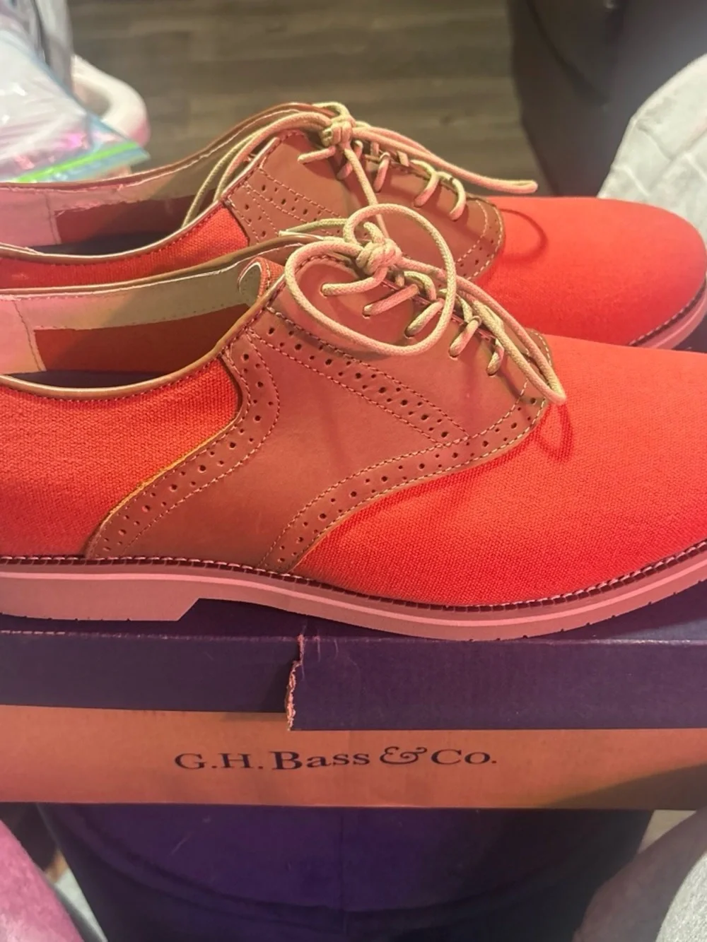 Men G.H. Bass & Co. Coral Canvas and Brown Leatherette Oxford Flats